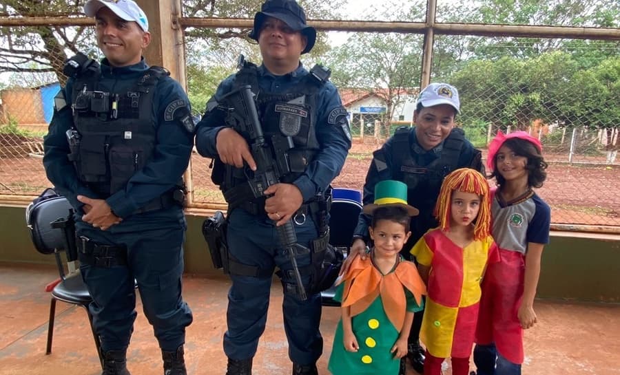 Em Sidrolândia, PM reforça ações de policiamento dentro das escolas e creches