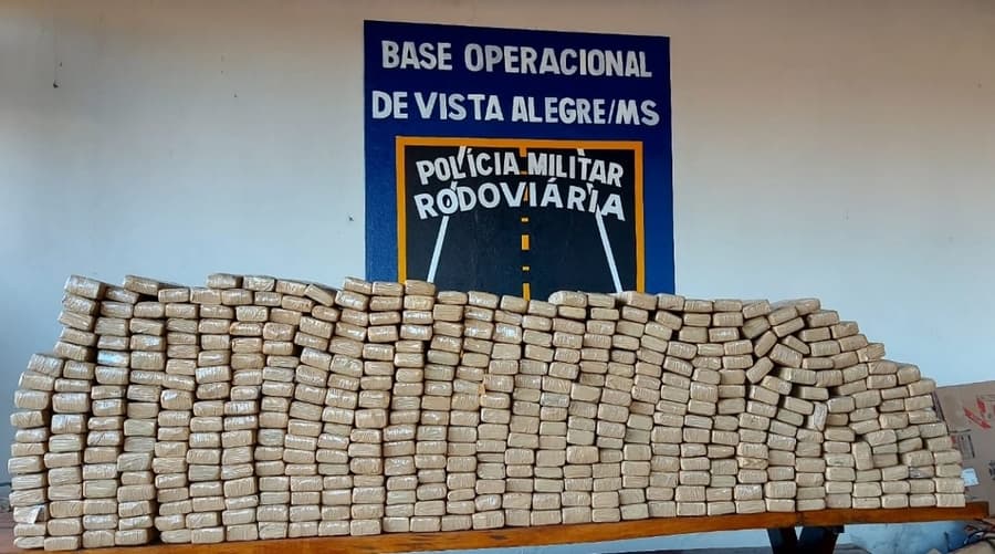Polícia Militar Rodoviária apreende quase meia tonelada de maconha na MS-164