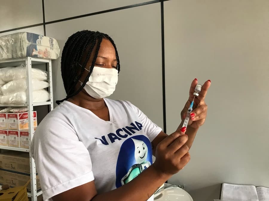 Secretaria Municipal de Saúde já aplicou 4.400 doses de vacina contra a Covid-19 em 2023