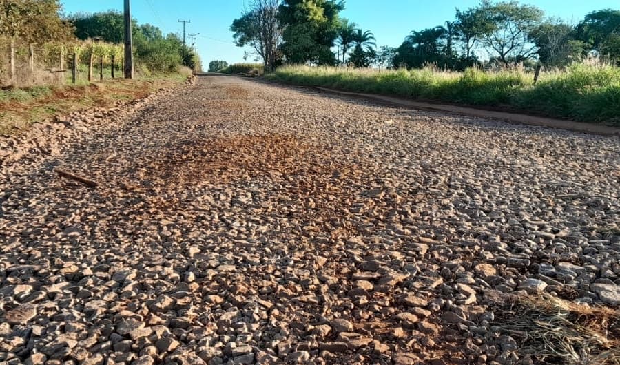 Estradas em 4 assentamentos de Sidrolândia estão recebendo manutenção