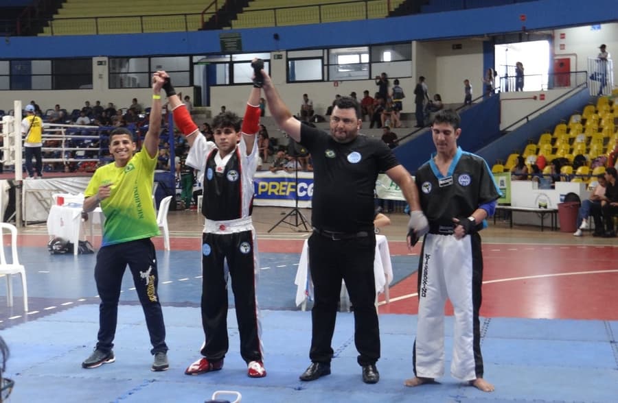 Representando Sidrolândia, Marcos é medalha de ouro na Copa MS de Kickboxing