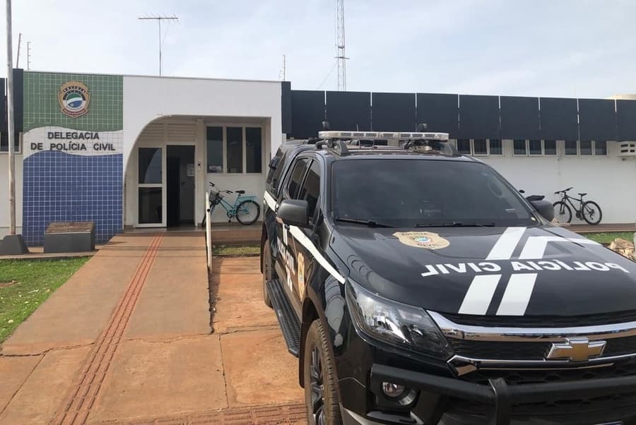Mulher procura a Polícia após a mãe dizer que foi espancada e está em cárcere privado