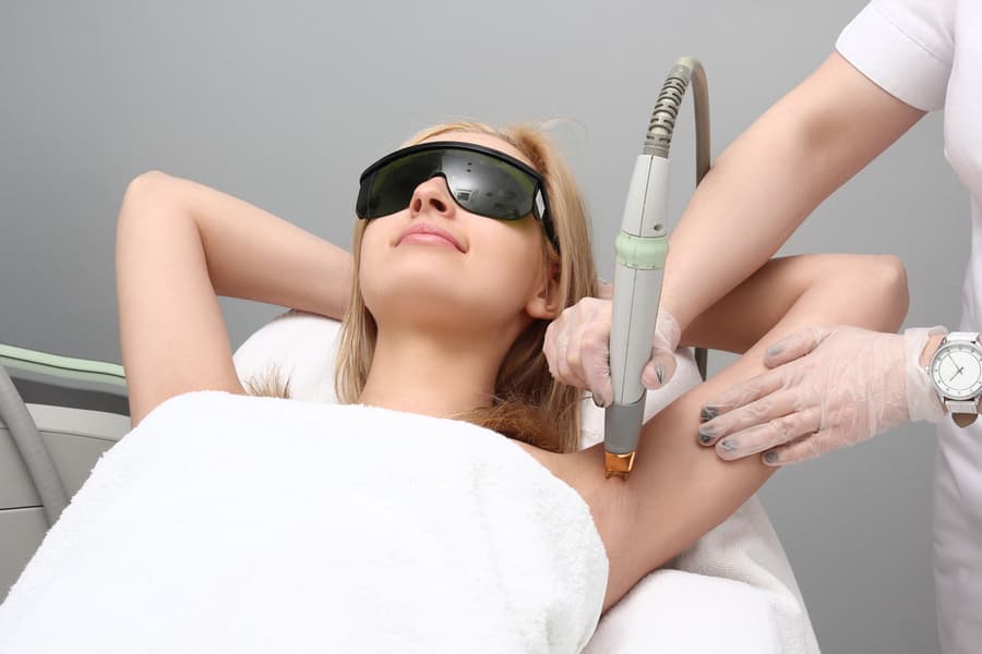Neste sábado, Spazen realiza dia do laser com 50% de desconto no 1° agendamento