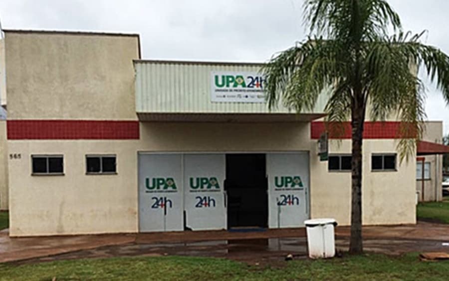 Homem leva golpe de facão na cabeça pela ex-namorada e é levado para a UPA