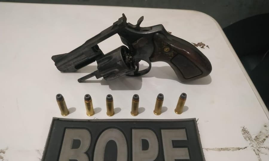 BOPE prende homem de 61 anos armado com revólver no Quebra Coco
