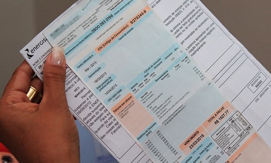 Jovem tenta pagar conta de energia pela internet, cai em golpe e perde mais de R$ 700,00