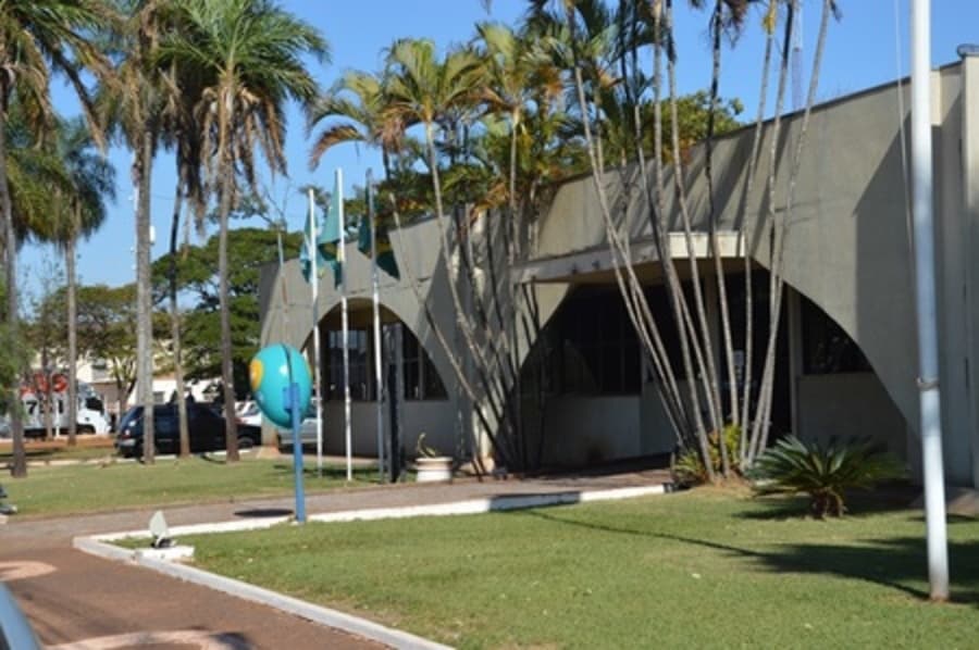 Prefeitura antecipa metade do 13º salário para sexta-feira