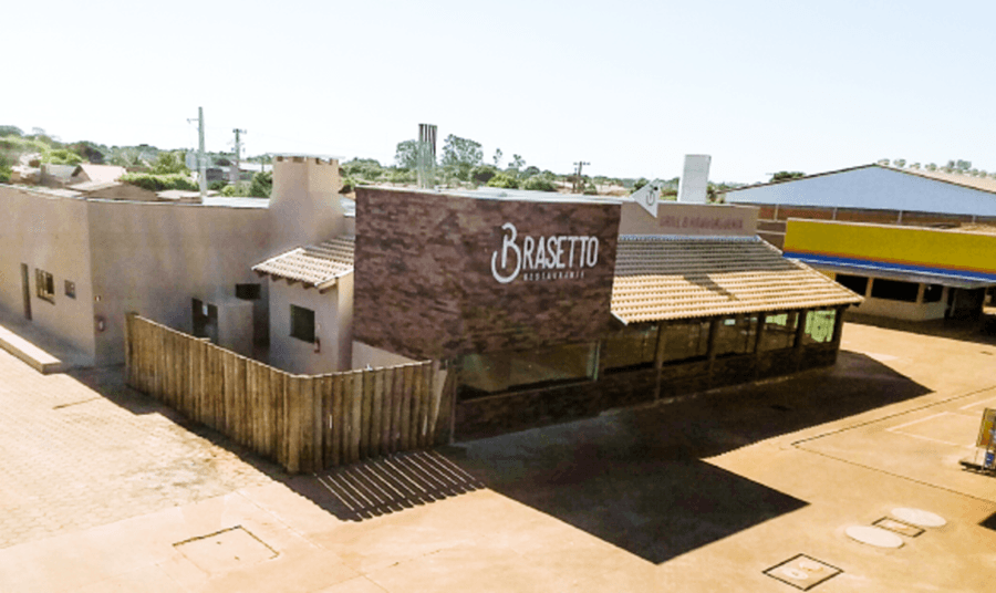 Em meio a pandemia, restaurante anuncia show de Rick e Renner a R$ 200 reais o ingresso