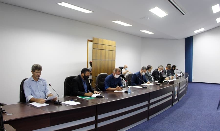 Câmara de Maracaju realiza 1ª sessão para votação de projetos em regime de urgência