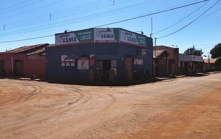 Polícia está à procura de assaltantes que roubaram R$ 3,8 mil de Drogaria no Bairro São Bento