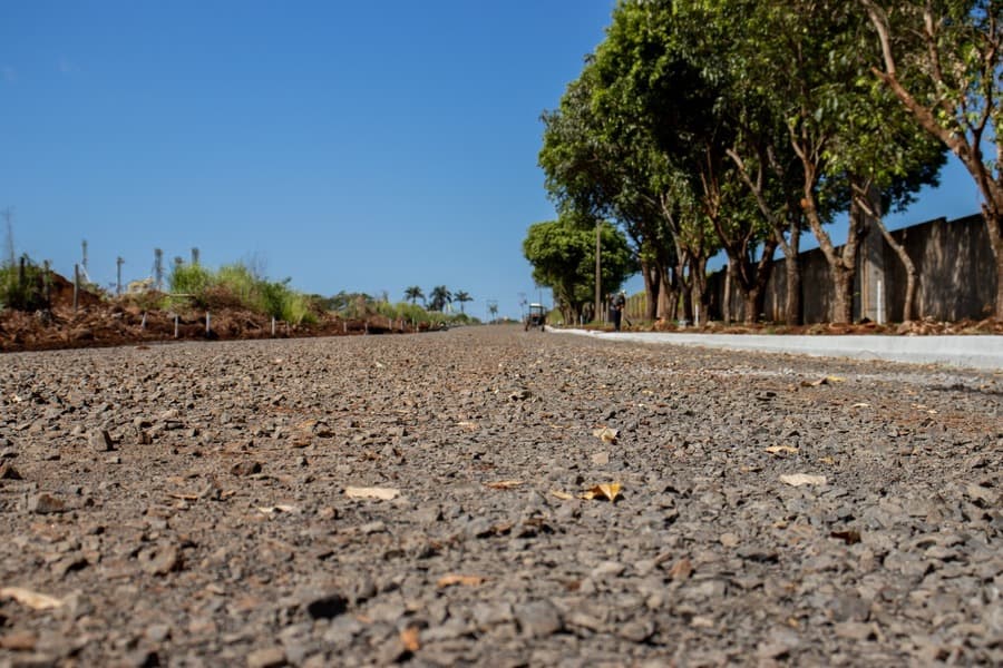 Prefeitura inicia pavimentação de Rua que dá acesso ao Cemitério Municipal