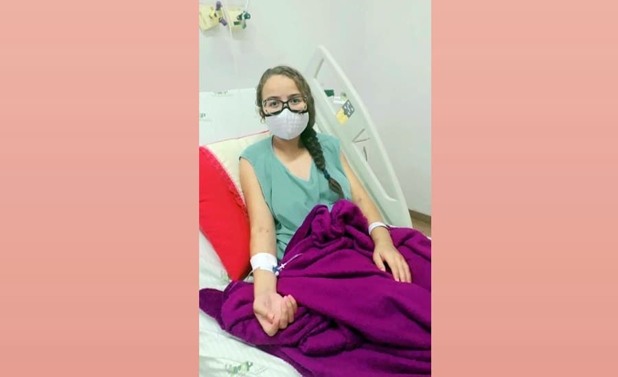 Internada há mais de 30 dias, sidrolandense de 18 anos precisa de doação de sangue