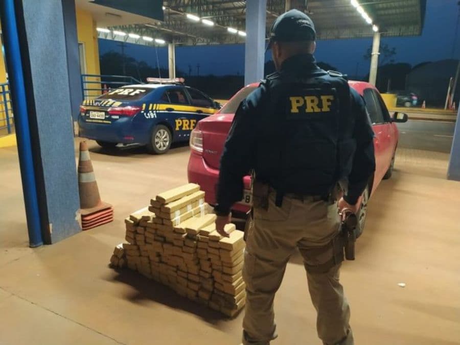Polícia Rodoviária Federal apreende 101 Kg de maconha em Sidrolândia