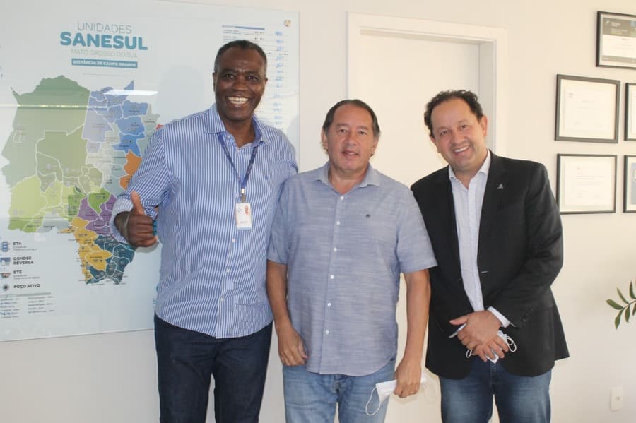 Deputado Estadual Gerson Claro solicita reforma do prédio da Sanesul em Sidrolândia