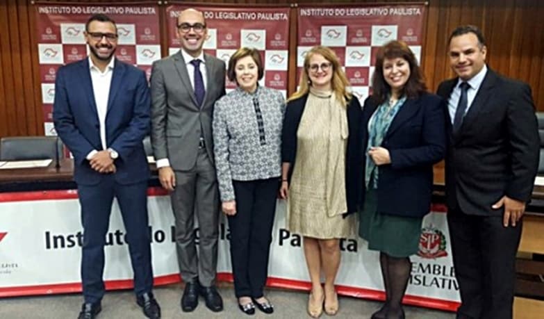 Com palestras sobre adoção, Juiz Fernando se destaca em vários estados