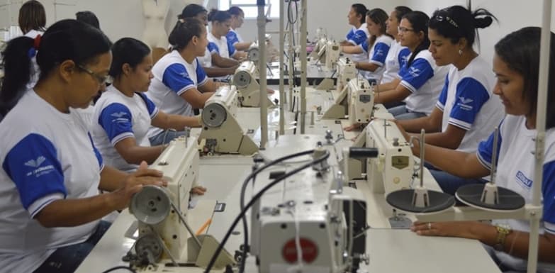 Senai de Sidrolândia oferece curso de costureiro sob medida