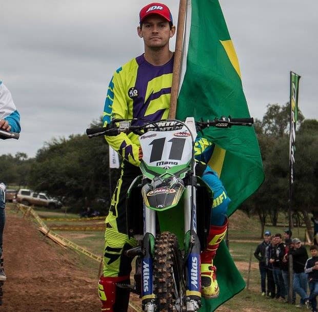 Piloto de Maracaju fecha etapa do Brasileiro de Motocross no top 10 em Goiás