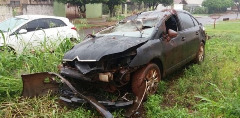 Carro tomado em assalto a maracajuenses é localizado em Dourados