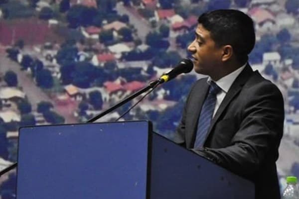 Vereador faz solicitação de caixa eletrônico exclusivo a funcionários públicos