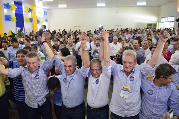 Militância tucana convoca para reeleição e Reinaldo diz que não foge à luta