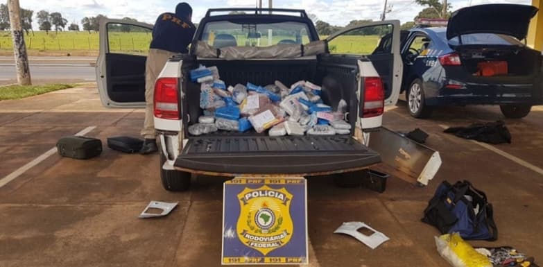PRF apreende eletrônicos avaliados em R$ 60 mil em carro com placas de Maracaju