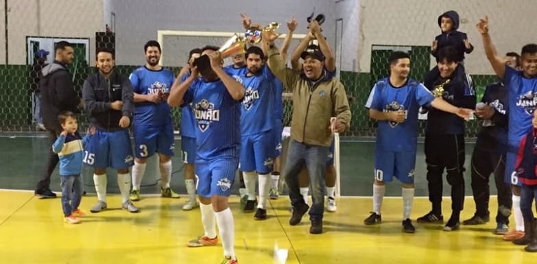Torneio promoveu chance de peladeiros participarem de competição profissional