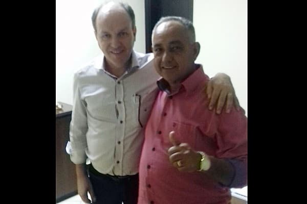 Vergílio visita Junior Mochi para viabilizar van fisioterapeuta e uma patrulha mecanizada