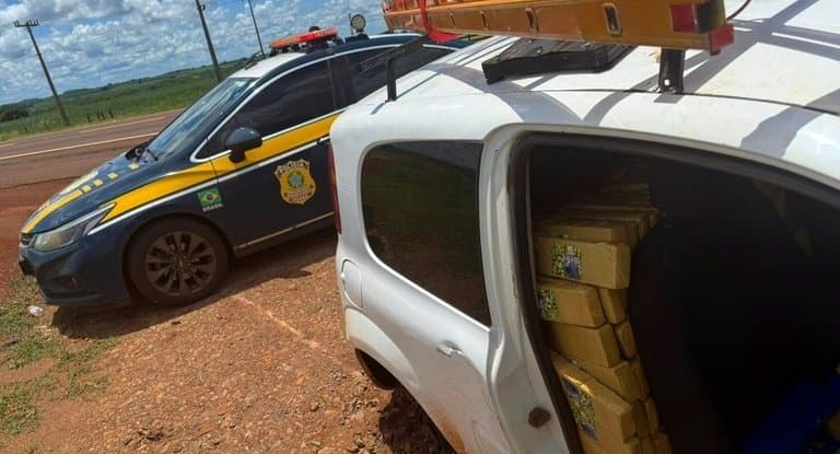 Em Sidrolândia, Polícia Rodoviária Federal apreende 912 Kg de maconha em Fiat Uno