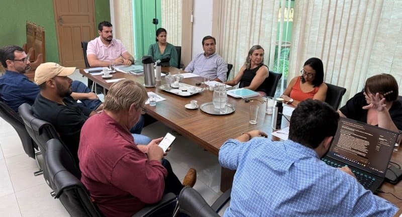 “Alinhamento fundamental para transformar planejamento em resultados”, destaca prefeito de Nioaque em reunião com secretariado