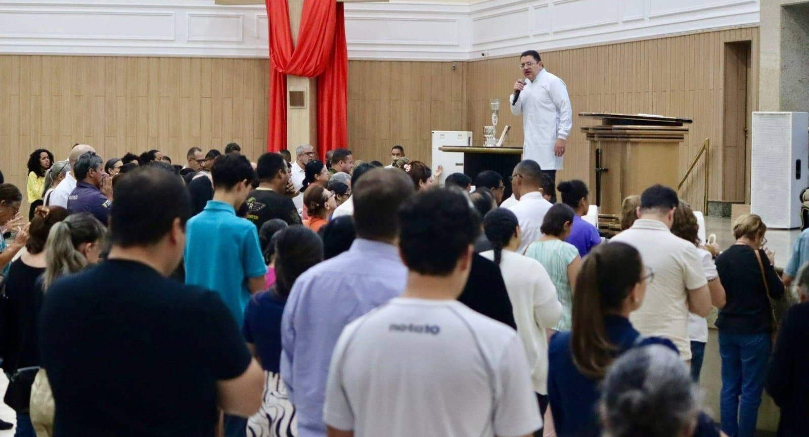 Caravana dos Milagres realiza concentração do “Basta” com presença do Bispo Agnaldo Silva na Igreja Universal de Sidrolândia