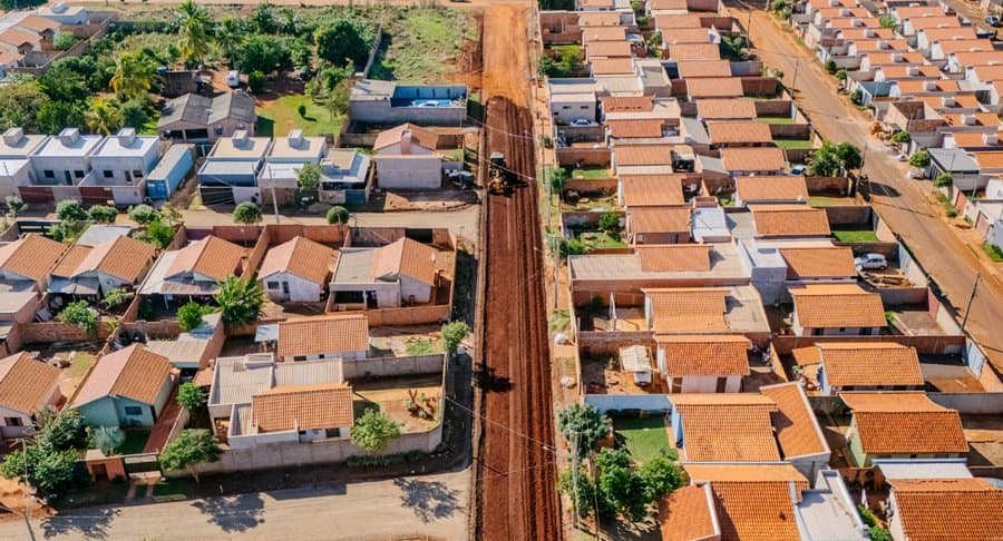 Prefeitura investe R$ 3,1 milhões em obras de pavimentação e infraestrutura em cinco bairros de Sidrolândia