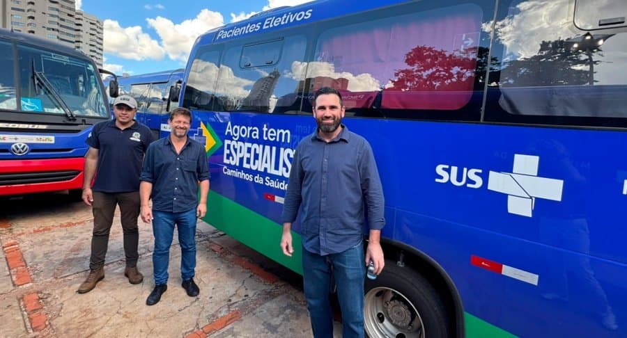 Saúde de Sidrolândia recebe novo micro-ônibus para ampliar o transporte de pacientes do SUS